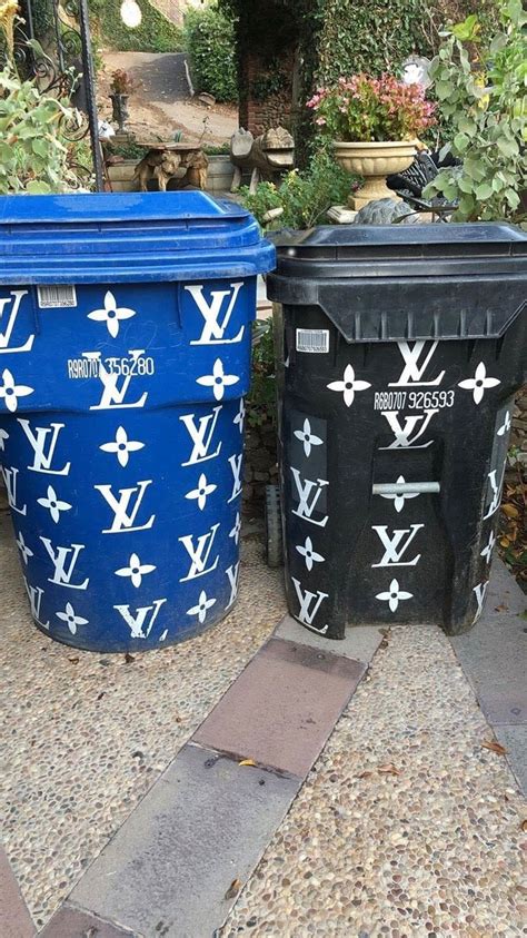 louis vuitton wheelie bag